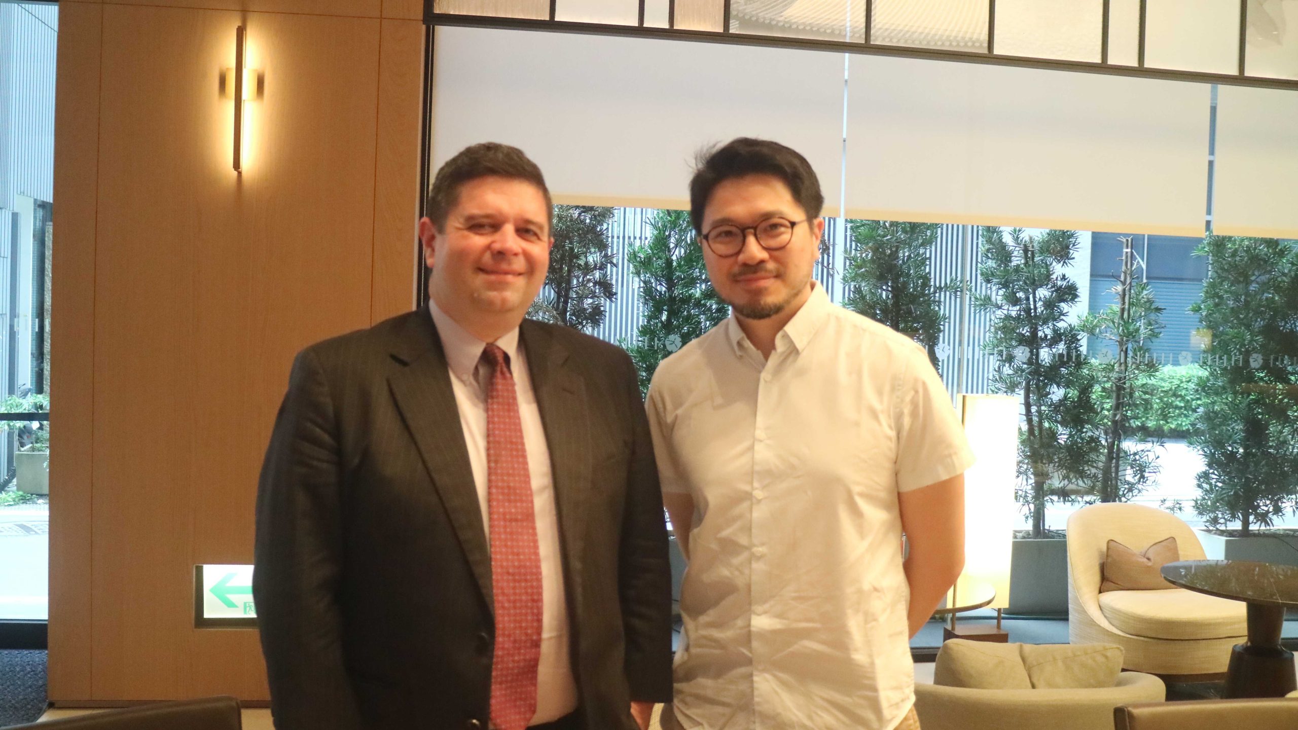 Prof. Brian Van Tine, MD, PhD and Thomas Huang, CEO of GeneOnline